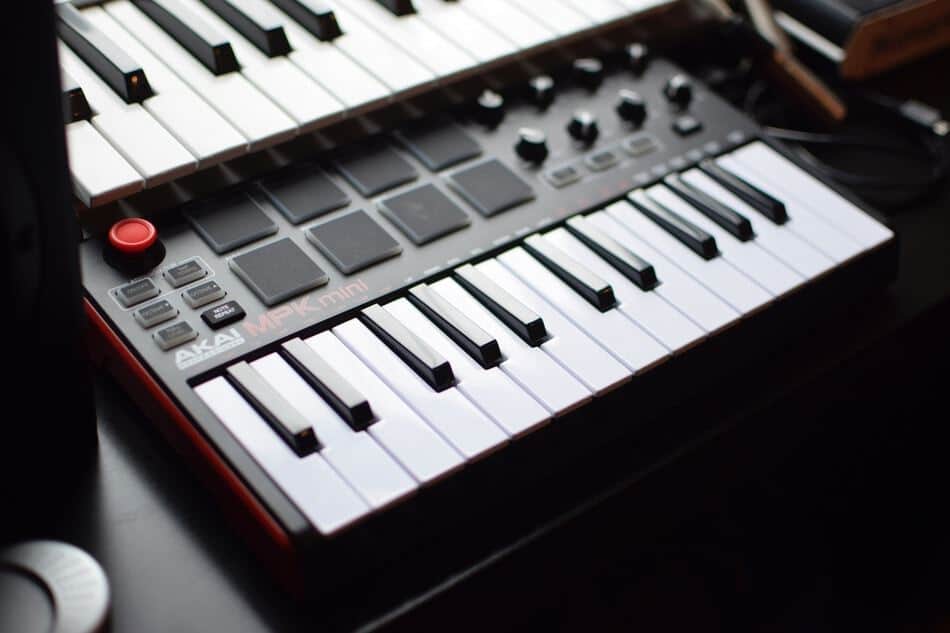 uses of midi keyboard