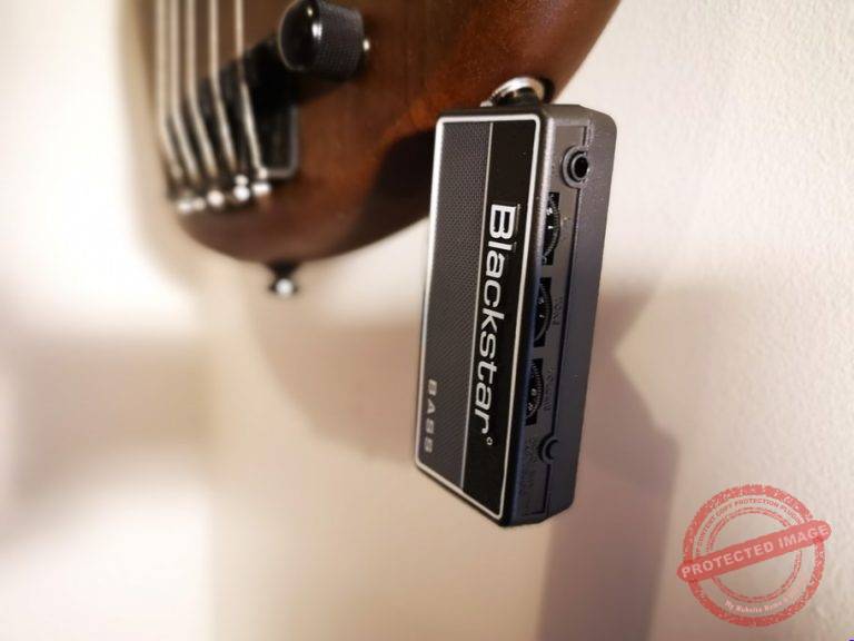Best Bass Headphone Amplifier 2026 – Blackstar vs Vox vs Donner